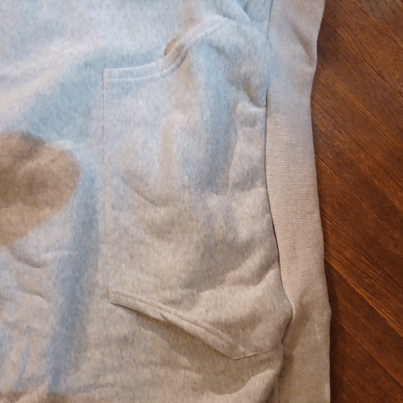 NEW! Women's Off-Shoulder Gray pockets Sweatshirt - Picture 3 of 4